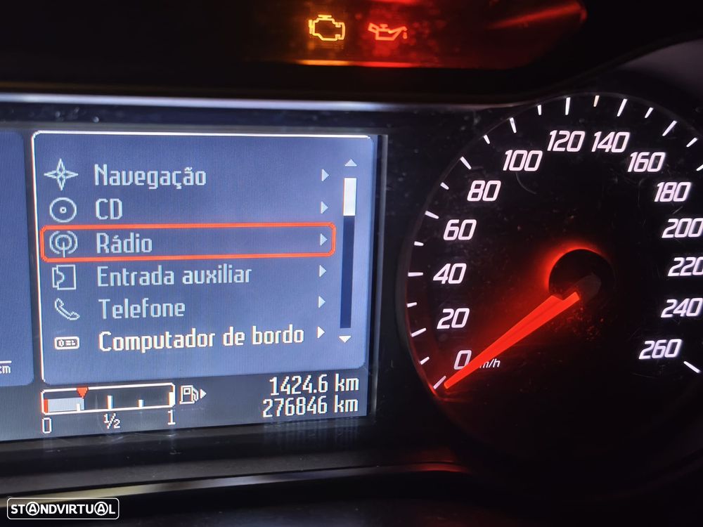 Ford S-Max 2.0 TDCi Titanium 7L - 27