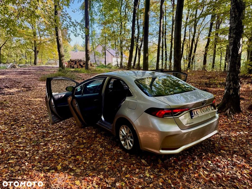 Toyota Corolla - 26