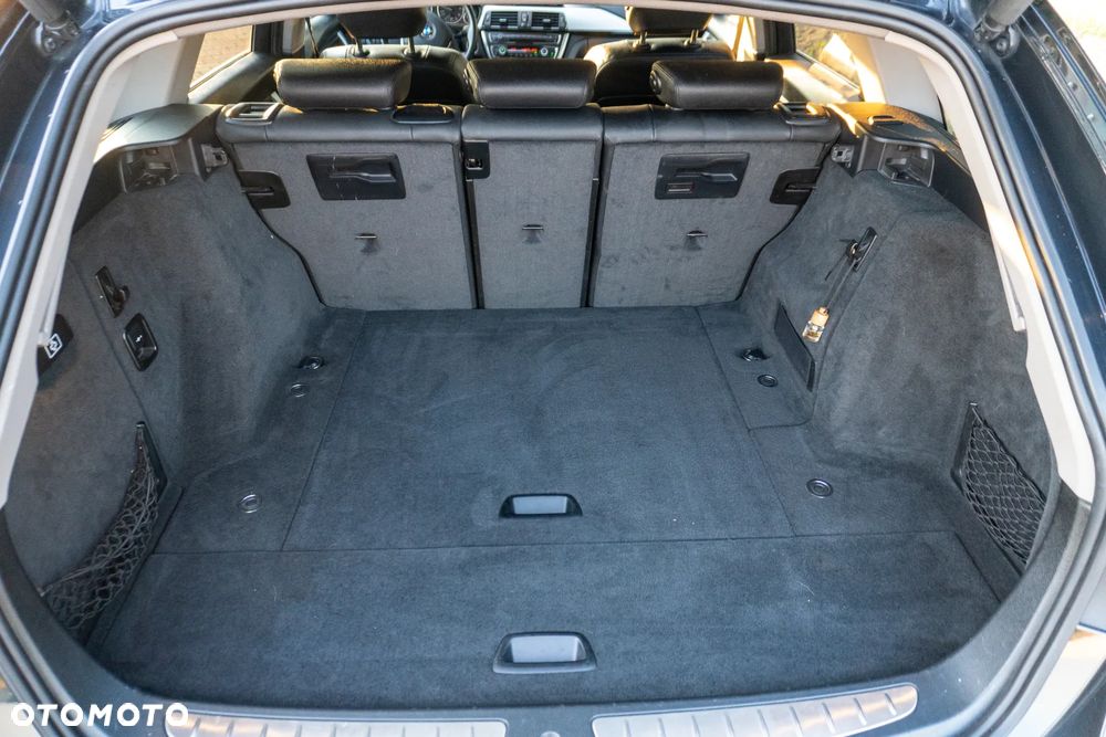 BMW Seria 3 318d Luxury Line - 25