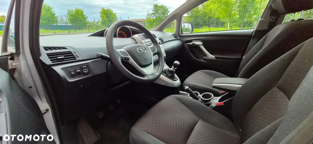 Toyota Verso 1.8 Premium EU5 7os - 14