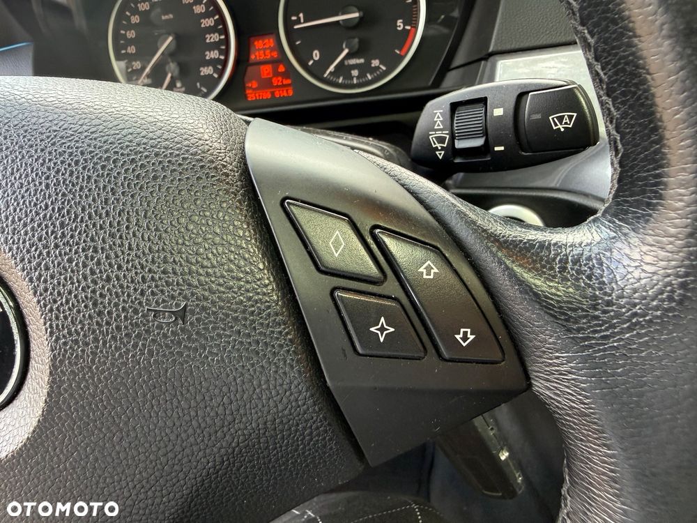 BMW Seria 5 520d Edition Exclusive - 23