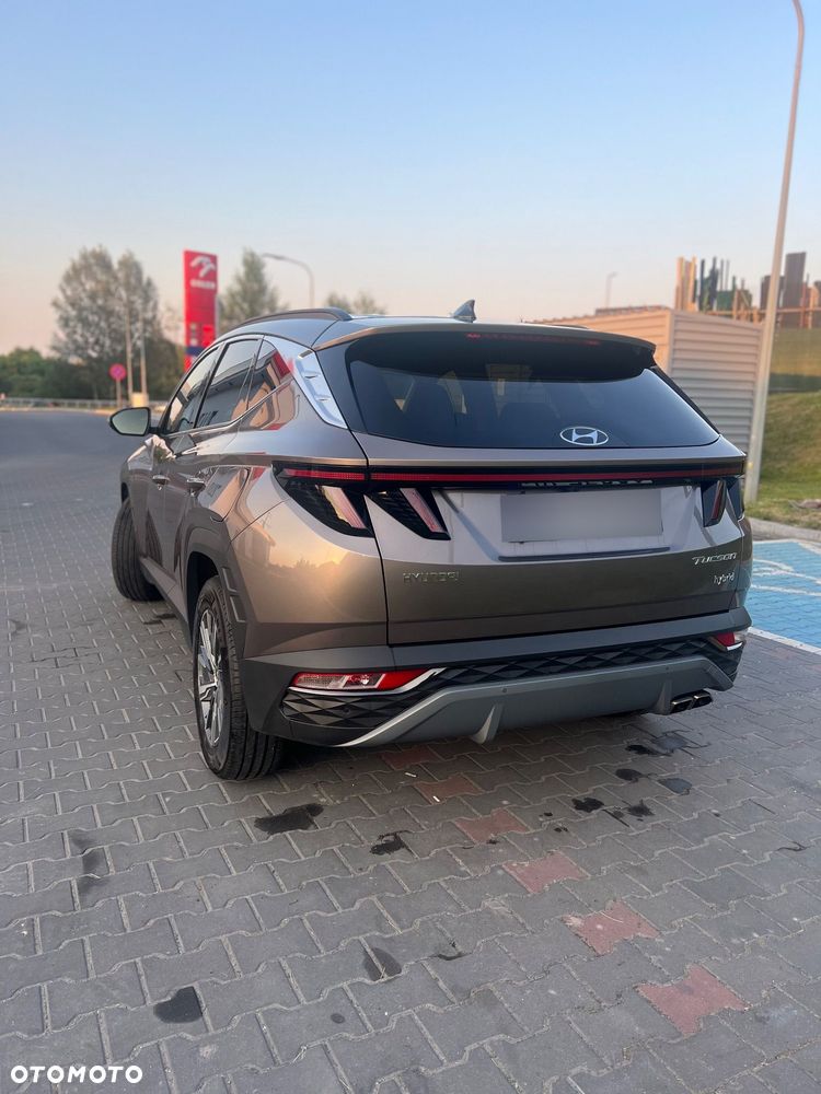 Hyundai Tucson 1.6 T-GDi HEV Executive 2WD - 10
