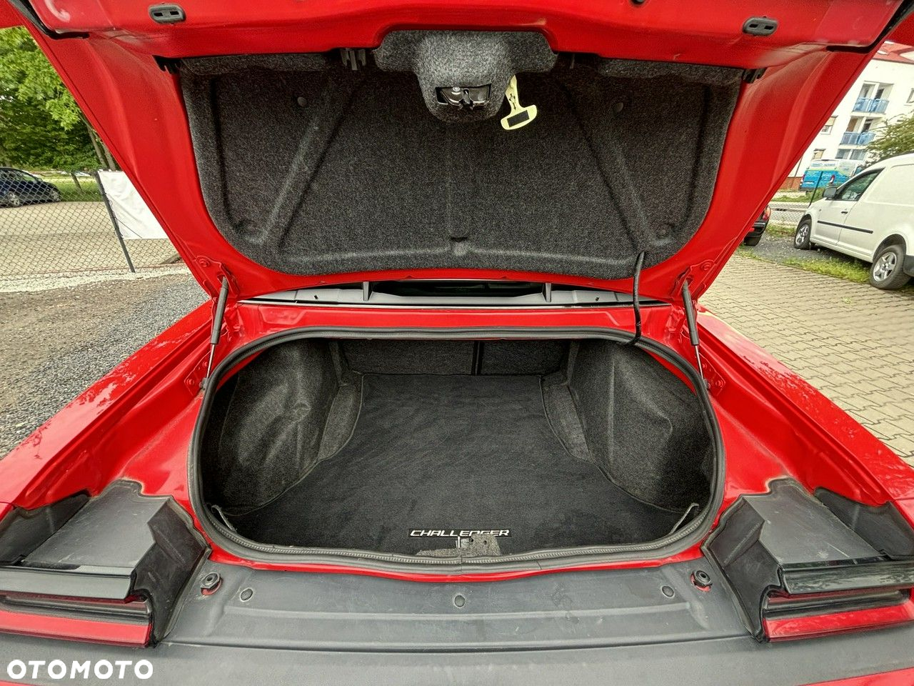 Dodge Challenger - 14