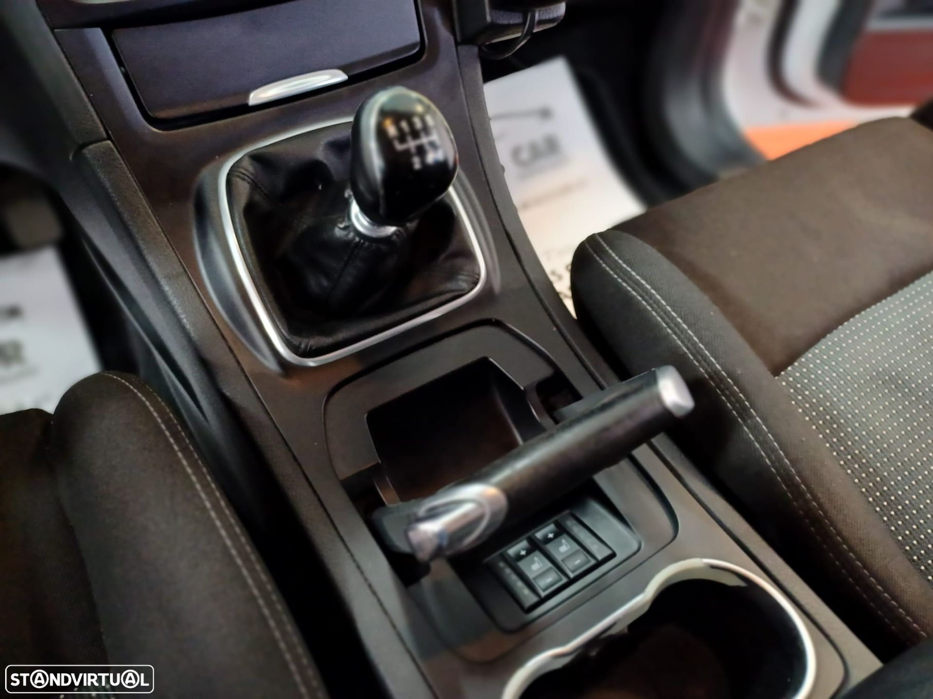 Ford S-Max - 20