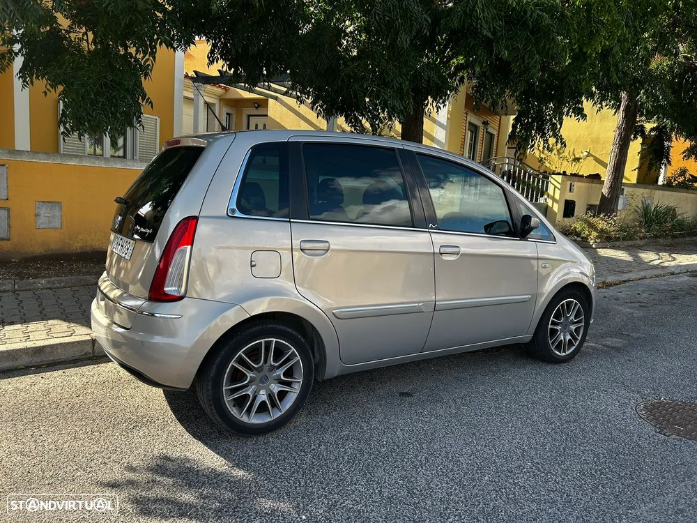 Lancia Musa 1.3 16V M-jet Platino - 11