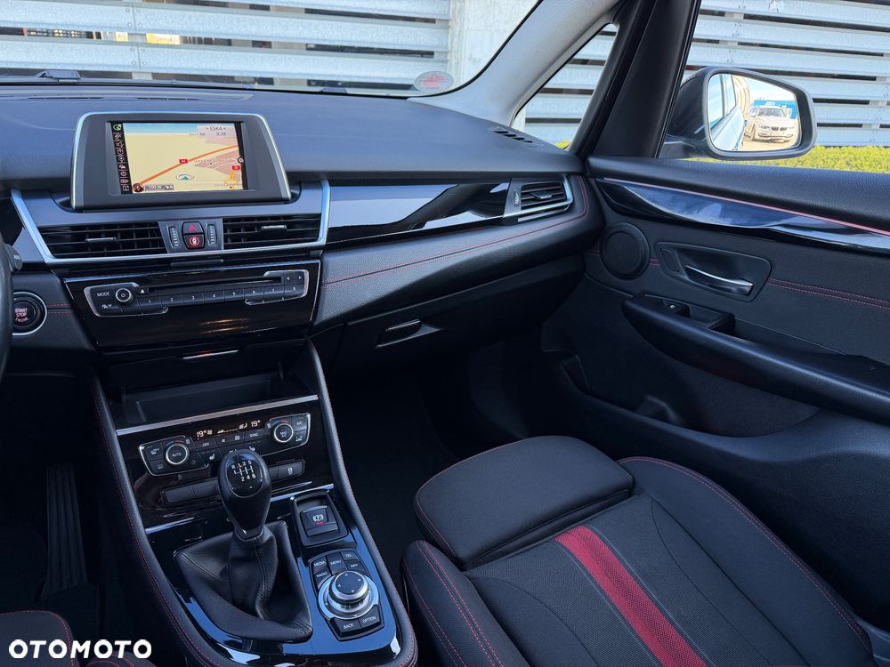 BMW Seria 2 218d Sport Line - 23