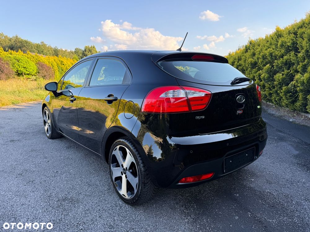 Kia Rio 1.2 Business Line - 13
