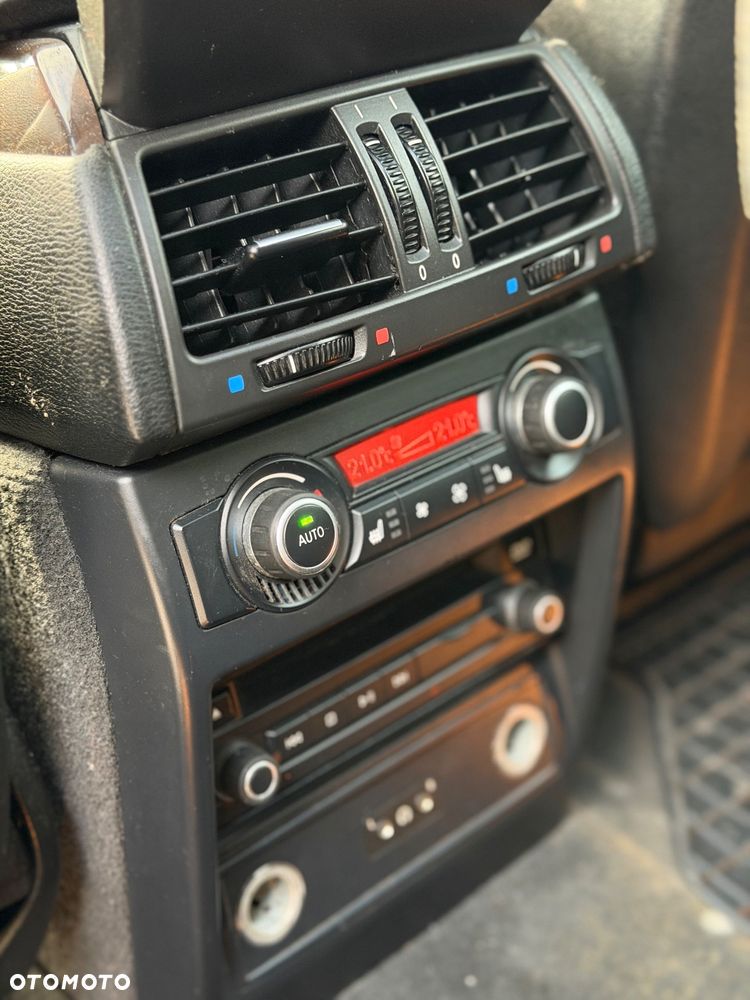 BMW X5 xDrive35i - 14