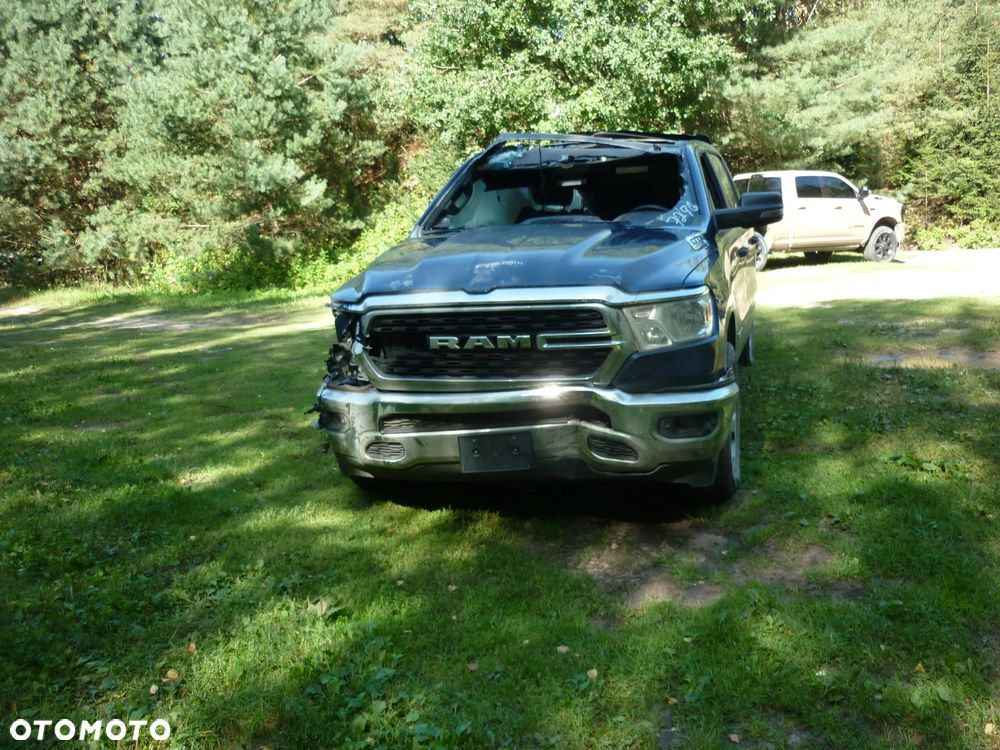 Dodge RAM 5.7 4x4 - 2