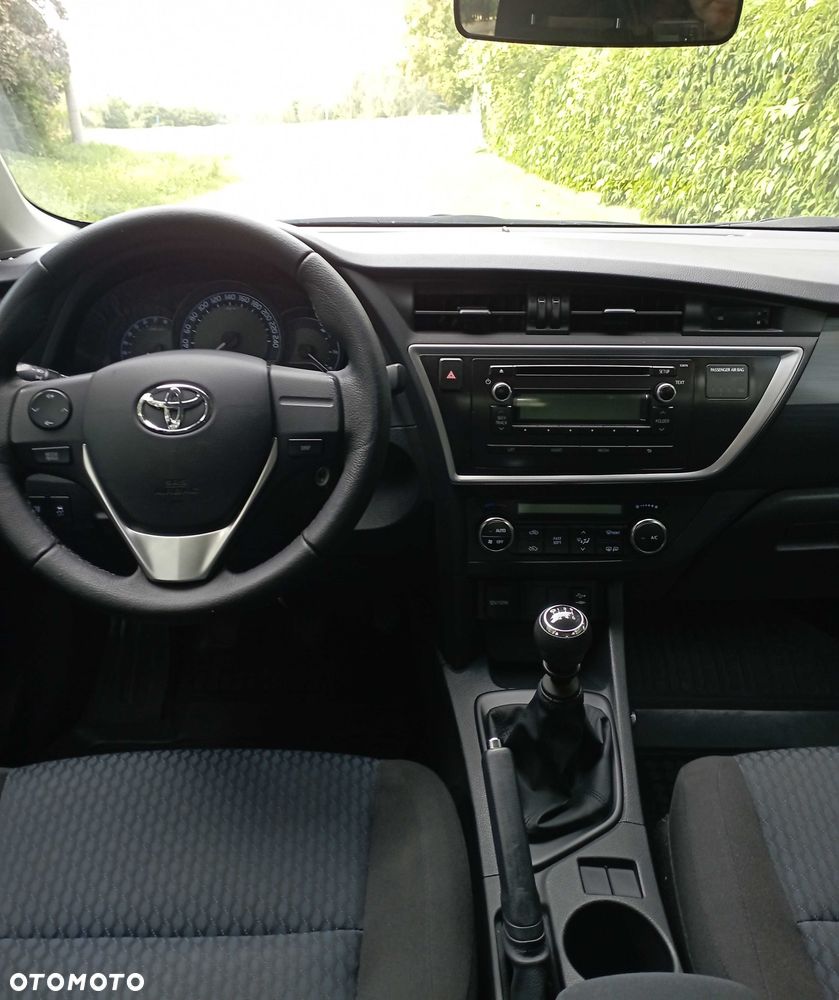 Toyota Auris - 6