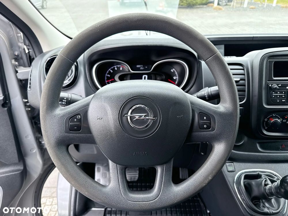 Opel Vivaro L2H1 2,9t Elegance - 9