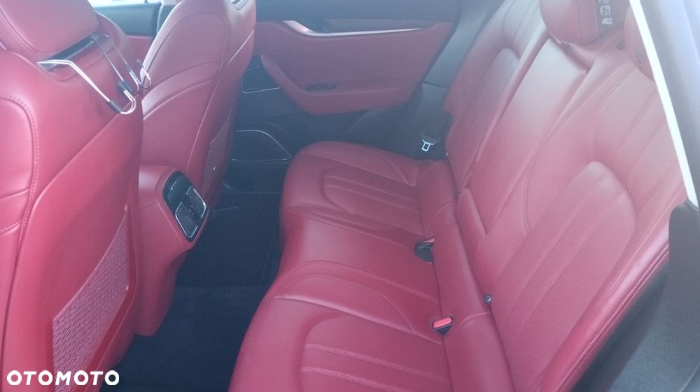 Maserati Levante - 11