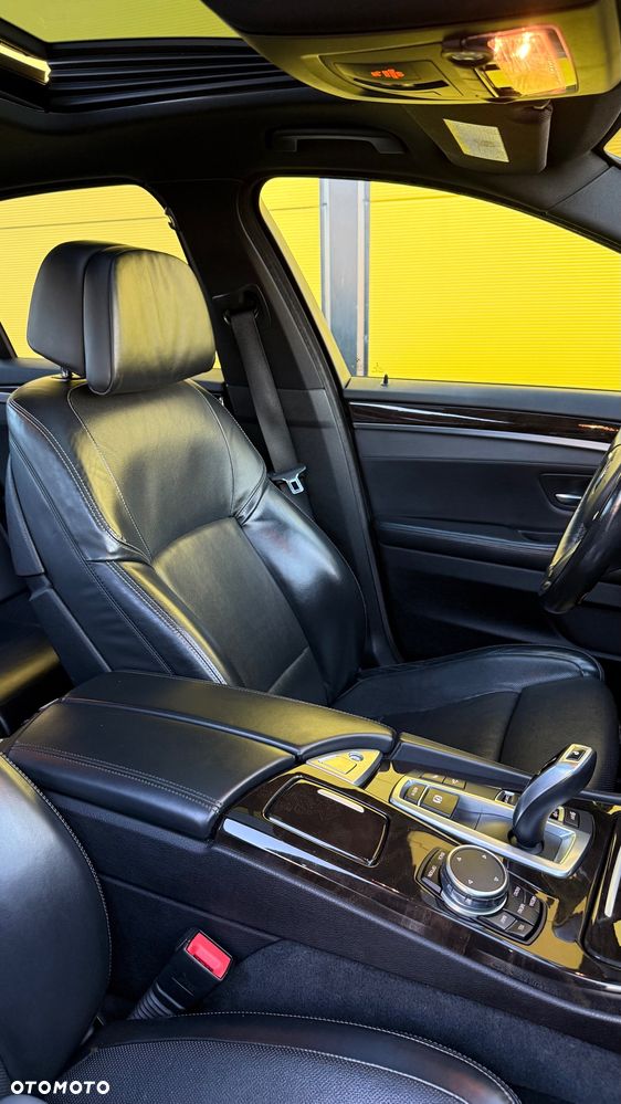 BMW Seria 5 535i xDrive - 31