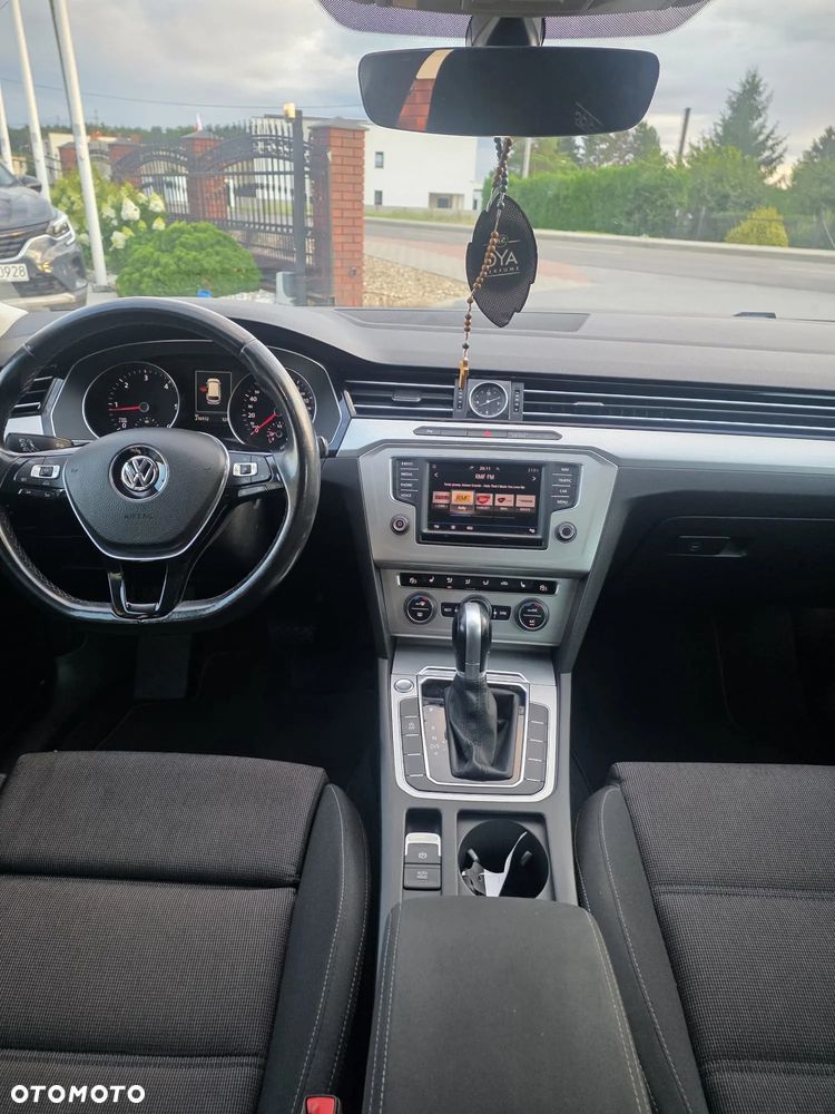 Volkswagen Passat 1.6 TDI (BlueMotion Technology) DSG Comfortline - 11