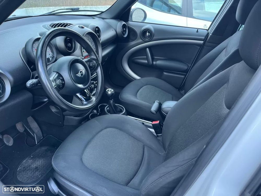 MINI Countryman Cooper D - 16