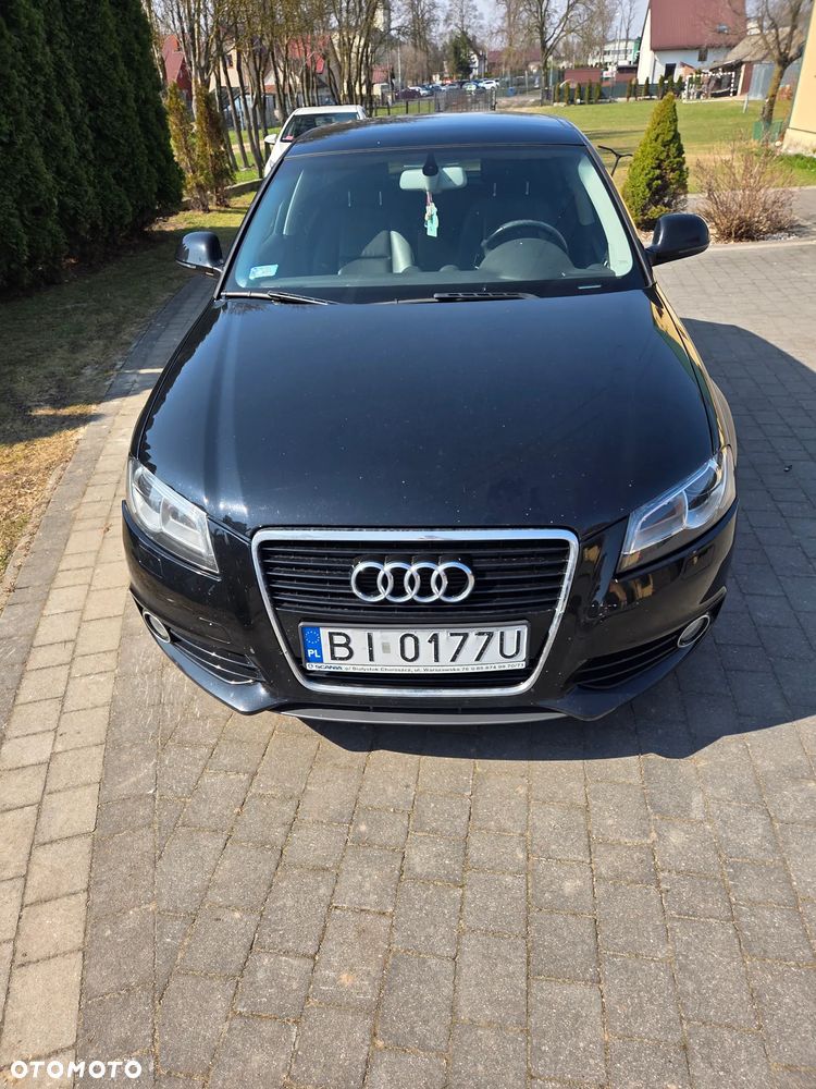 Audi A3 Sportback 2.0 TFSI quattro S tronic S line Sportpaket - 2