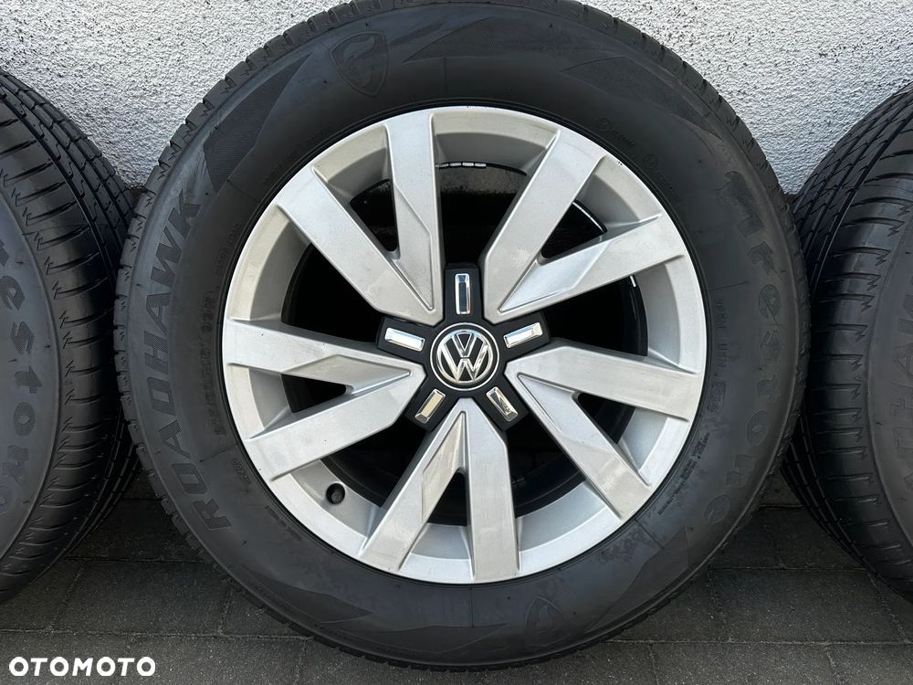 215 60 16 / VW Golf Caddy Touran Passat T-Roc Skoda Octavia Seat Leon 5x112 POLECAM / 5TA - 5