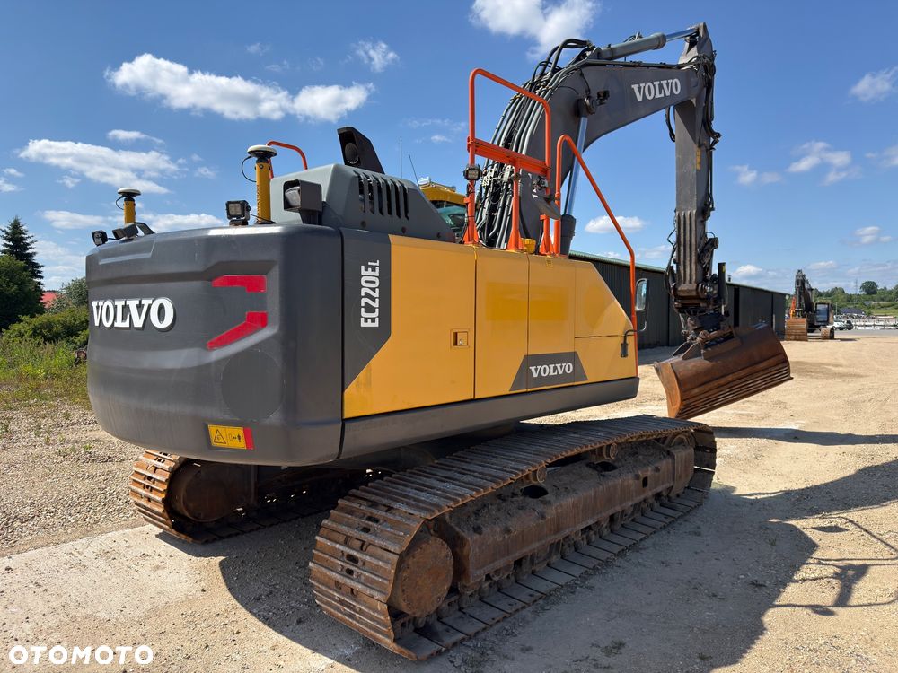 Volvo EC 220 EL - 6