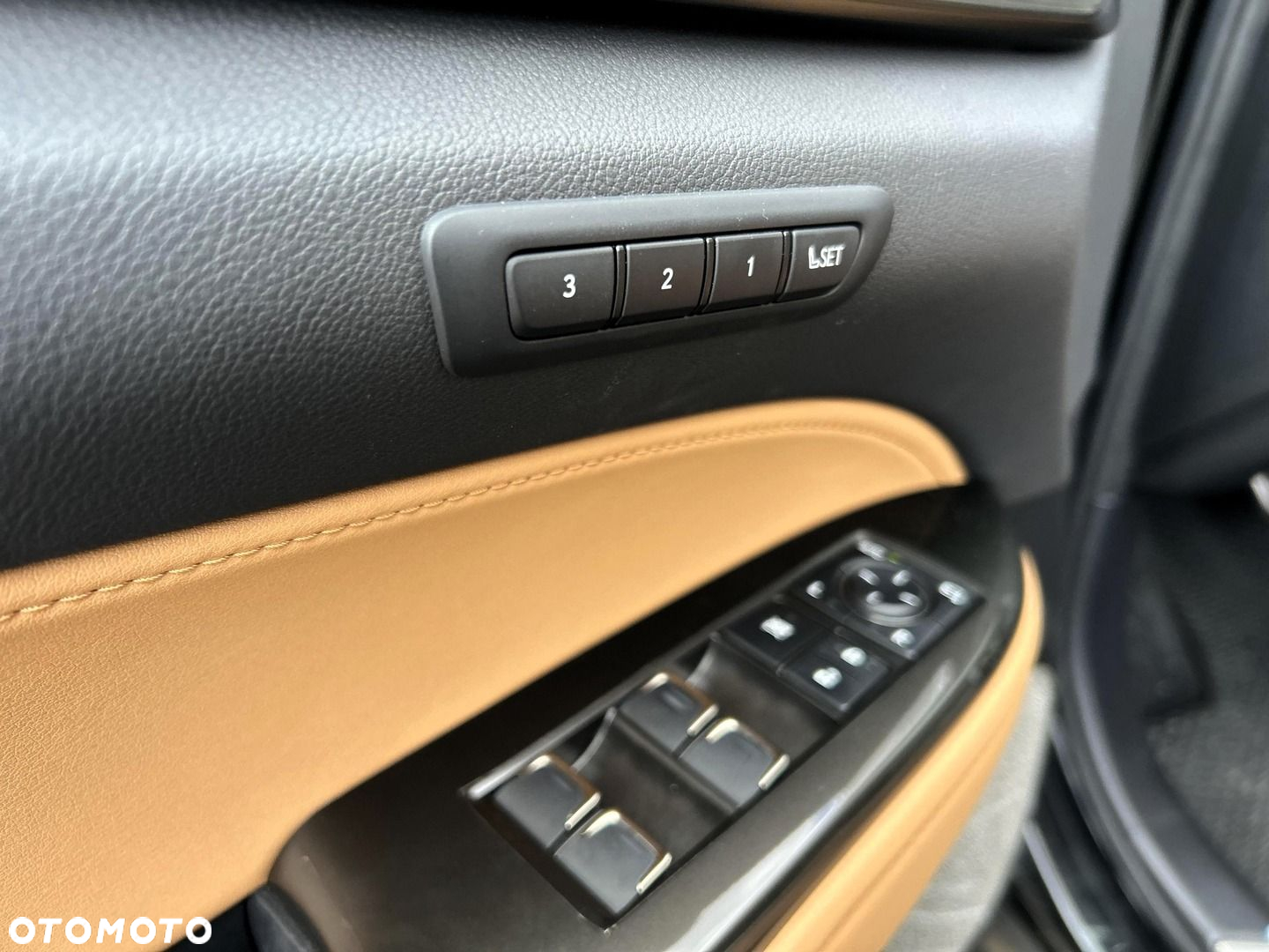 Lexus NX - 23