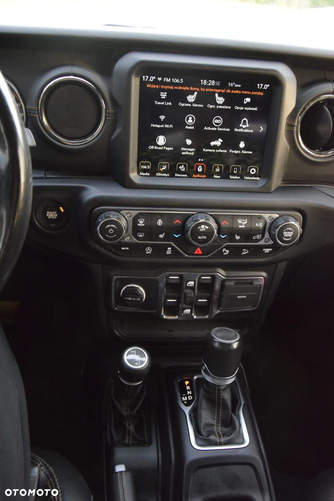 Jeep Wrangler - 21