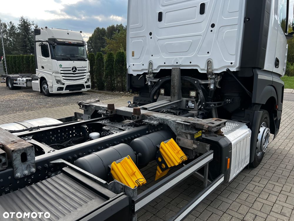 Mercedes-Benz Actros - 19