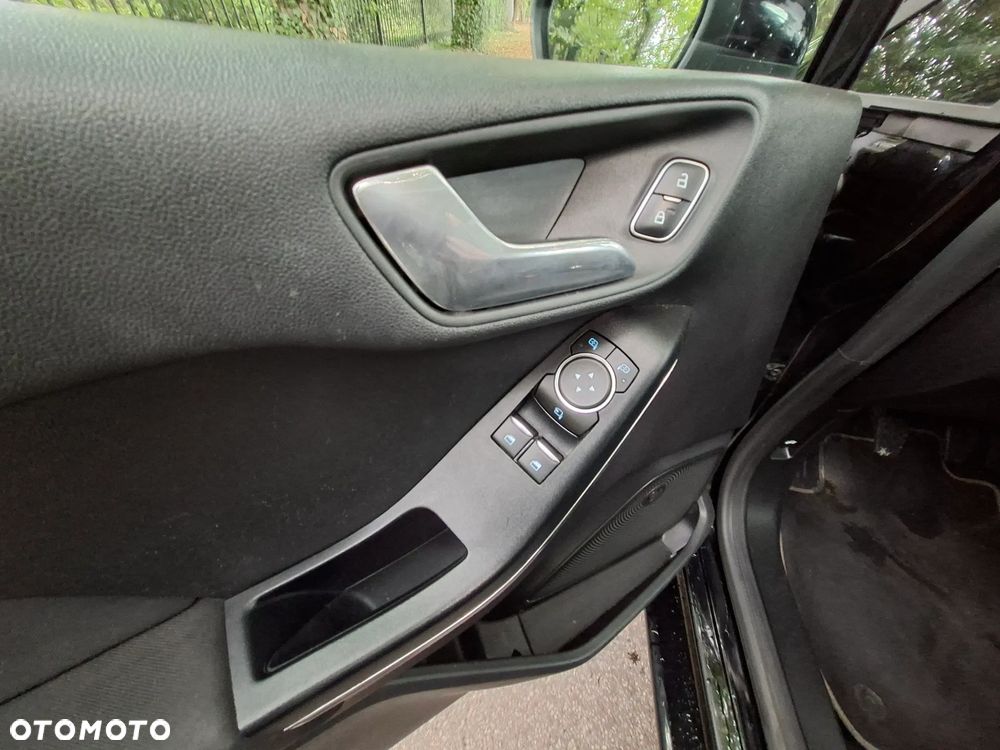 Ford Fiesta 1.0 EcoBoost S&S TITANIUM - 20
