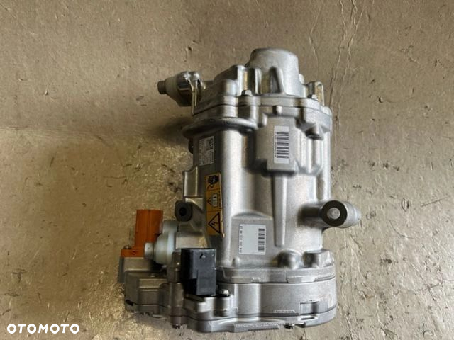 Mercedes 118 213 A0008304404 kompresor klimy NOWY GWARANCJA! - 2