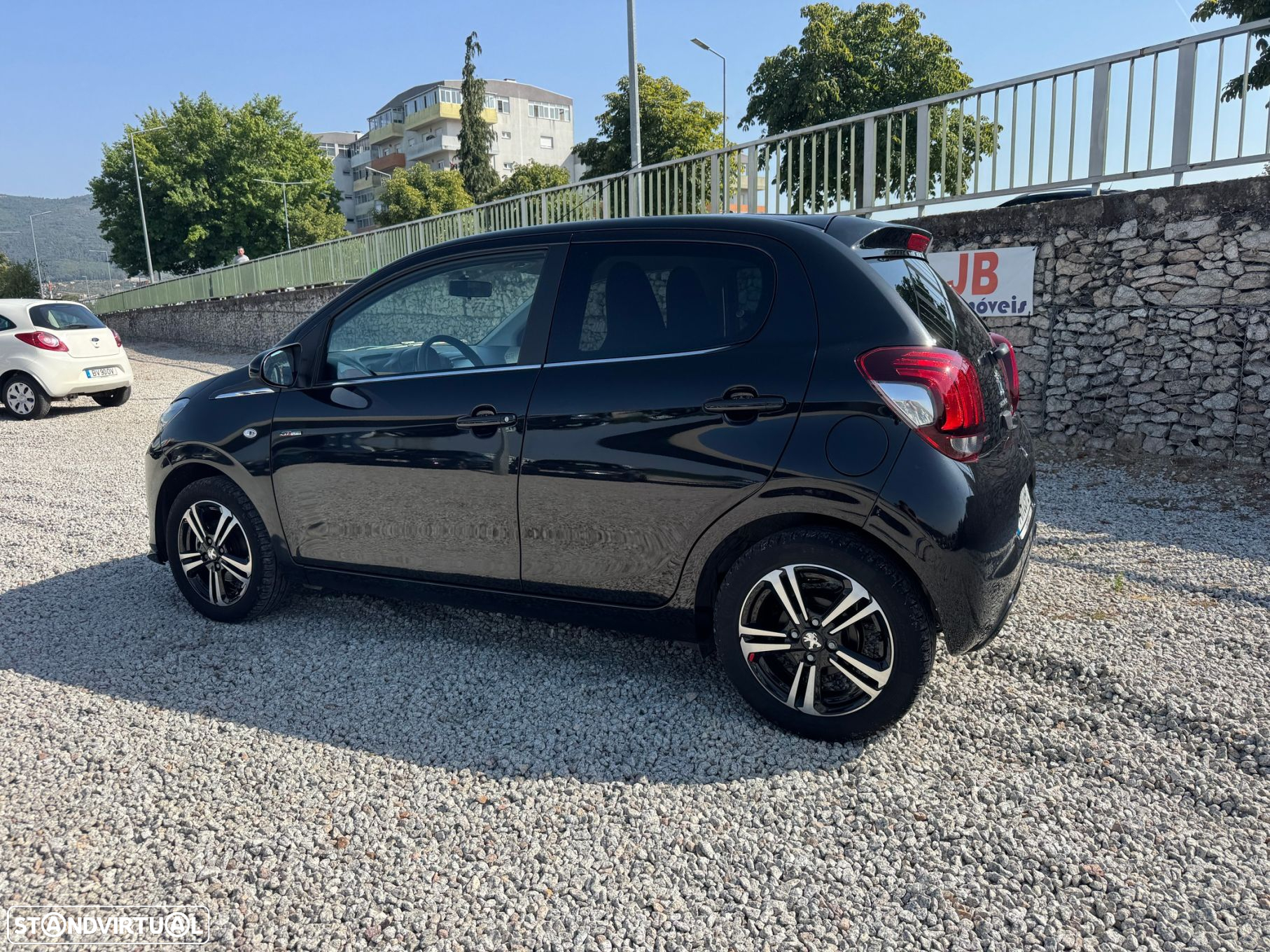 Peugeot 108 - 4