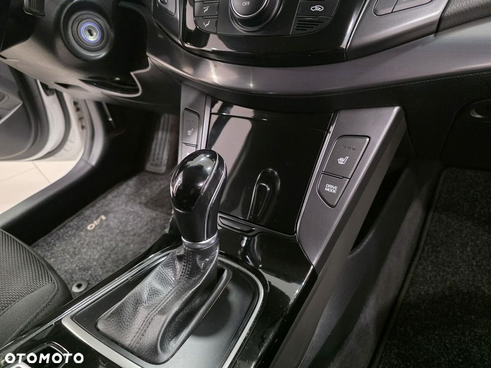 Hyundai i40 Kombi blue 1.7 CRDi DCT Premium - 21