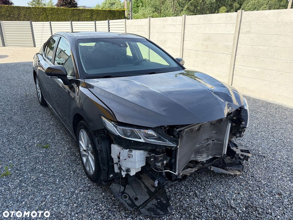 Toyota Camry 2.5 Hybrid Comfort CVT - 2
