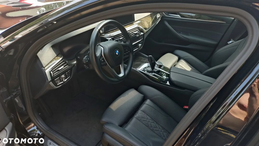 BMW Seria 5 530i - 15