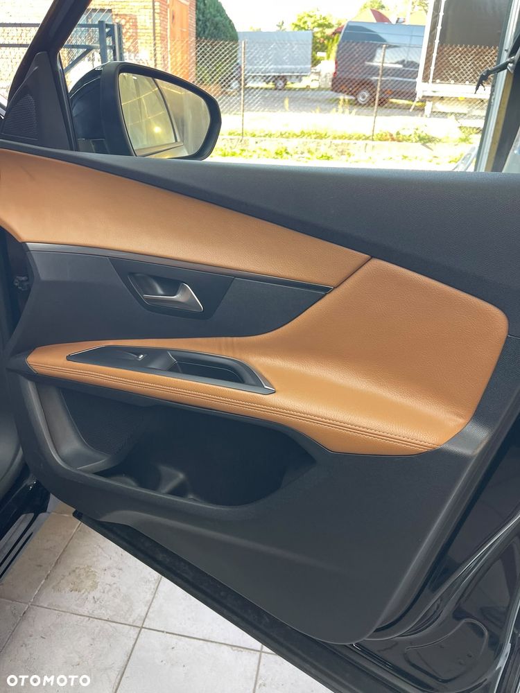 Peugeot 3008 BlueHDi 120 EAT6 Stop & Start Business Line - 24