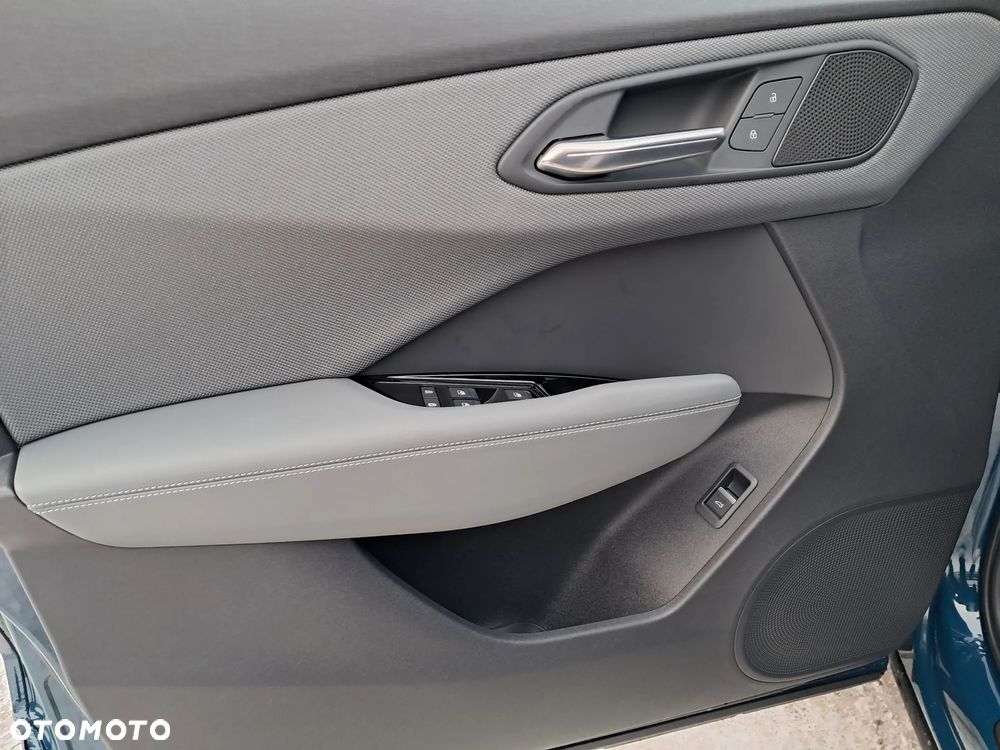 Audi Q3 Sportback - 12