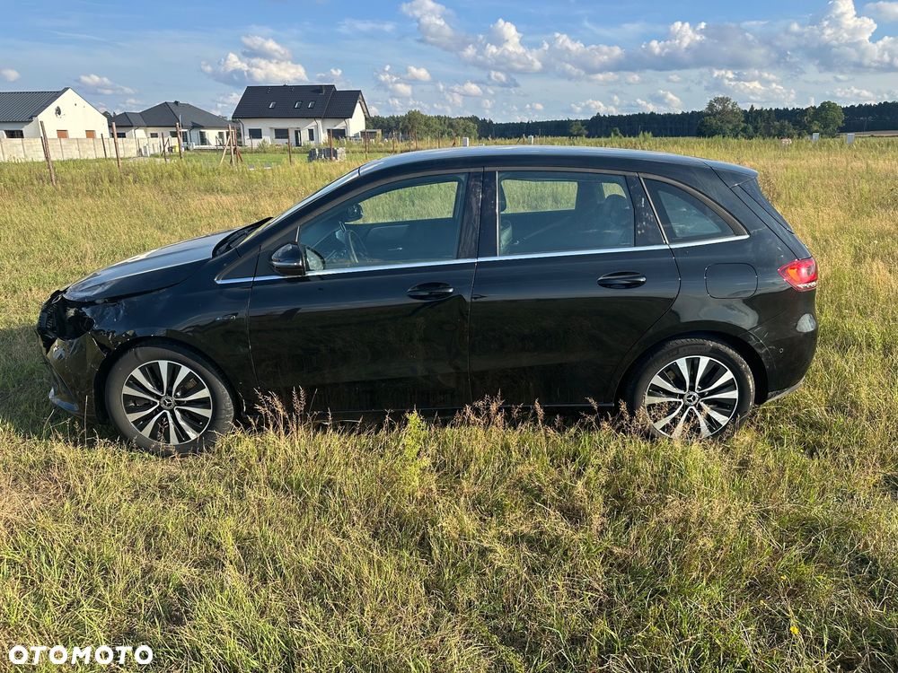 Mercedes-Benz Klasa B 250 e 8G-DCT Edition 2021 - 39
