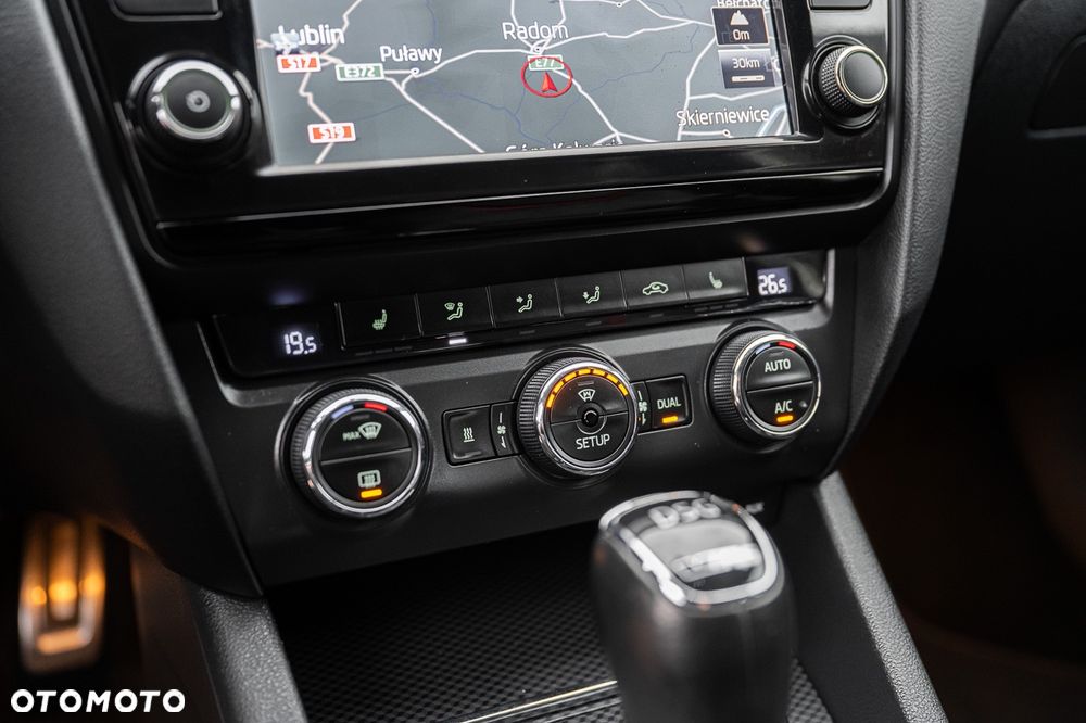 Skoda Octavia 2.0 TSI RS DSG - 26