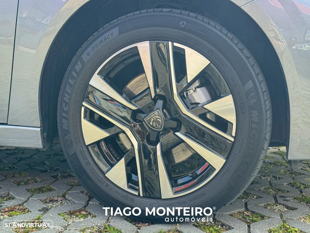 Peugeot 208 1.2 PureTech Allure - 50