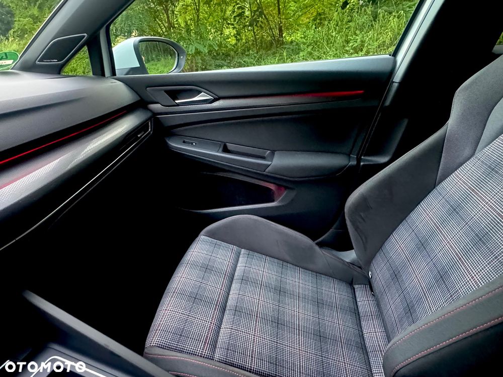 Volkswagen Golf GTI 2.0 TSI OPF DSG Performance - 23