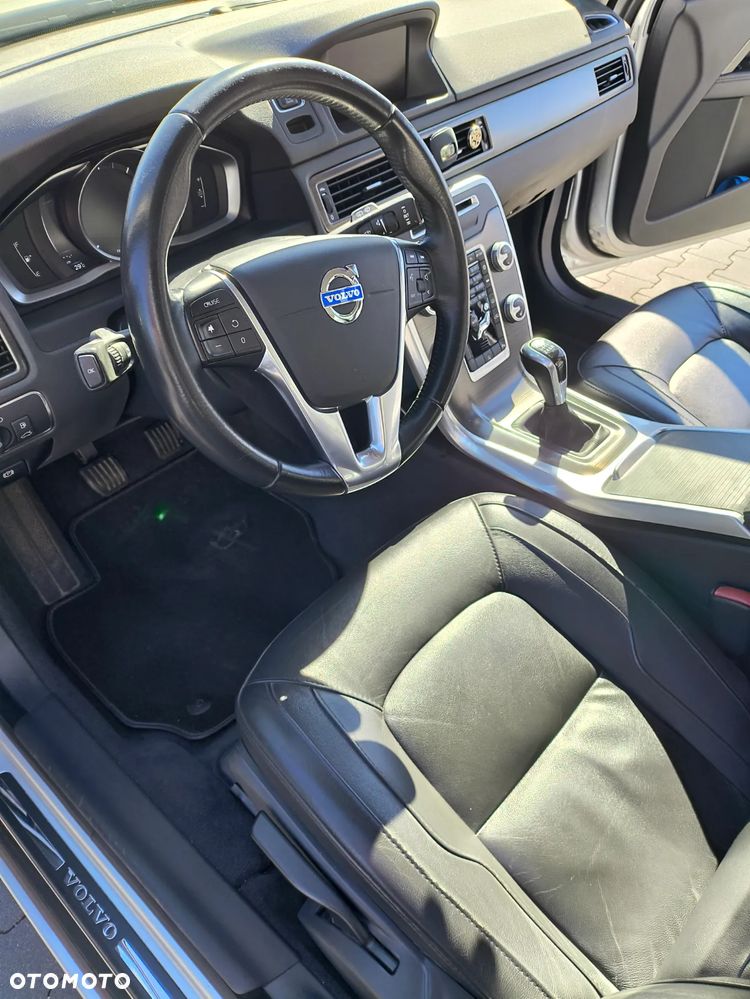 Volvo V70 D3 Drive-E Momentum - 25