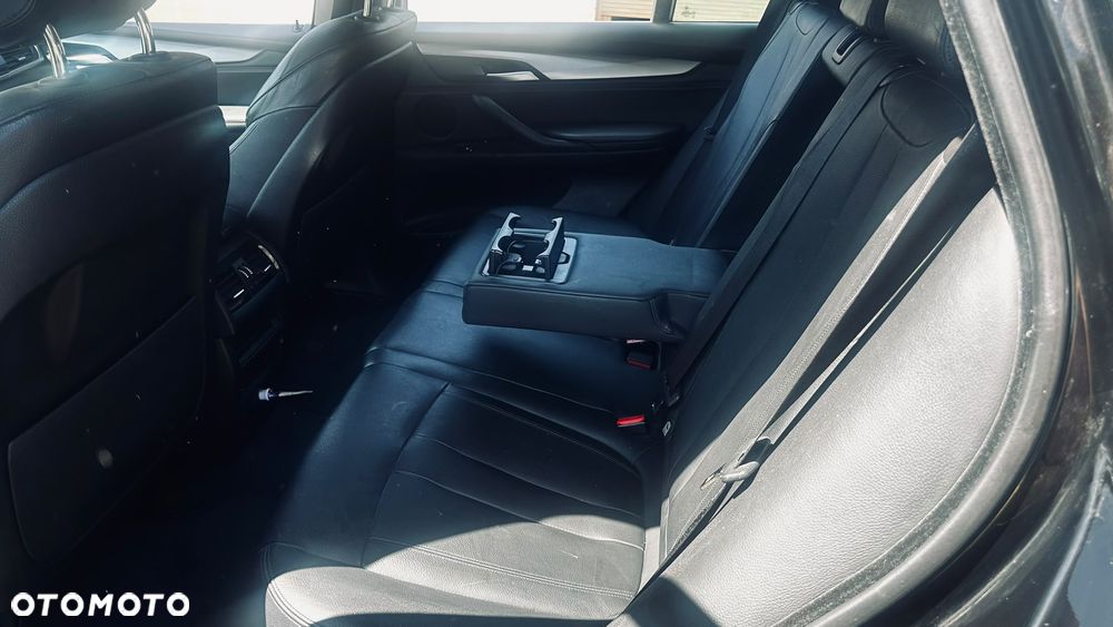 BMW X5 ver-xdrive25d - 12