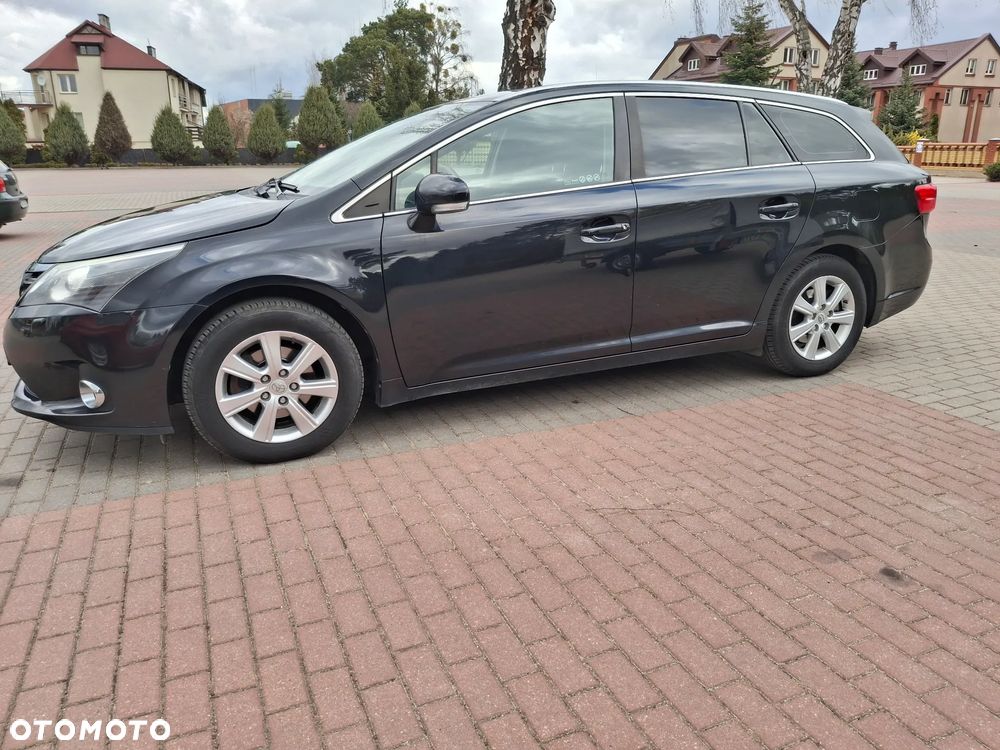 Toyota Avensis 2.0 D-4D Premium - 1