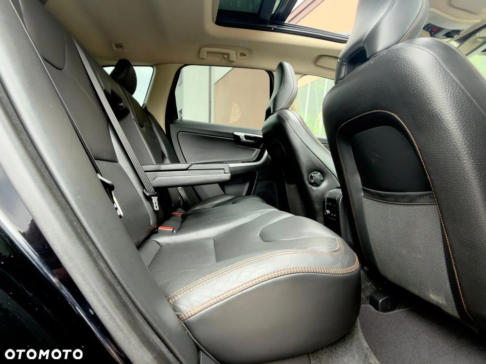 Volvo XC 60 T6 AWD RDesign - 26