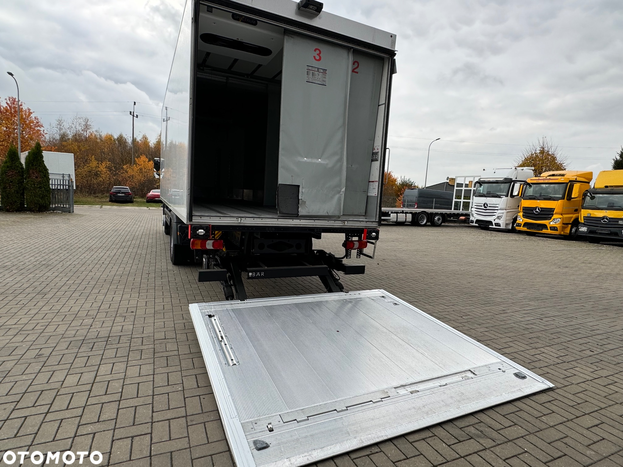 Mercedes-Benz ATEGO 1524 CHŁODNIA 7.5m WINDA - 8