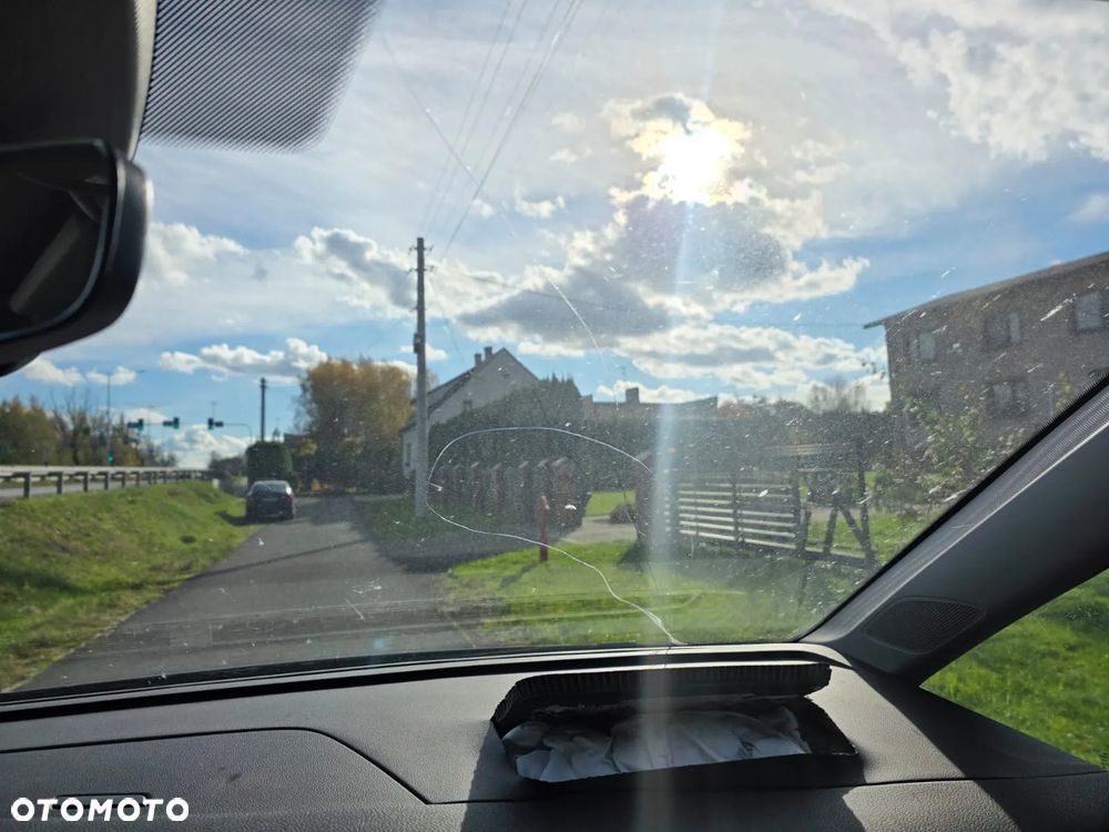 Volkswagen Touran 2.0 TDI BMT Highline DSG - 16