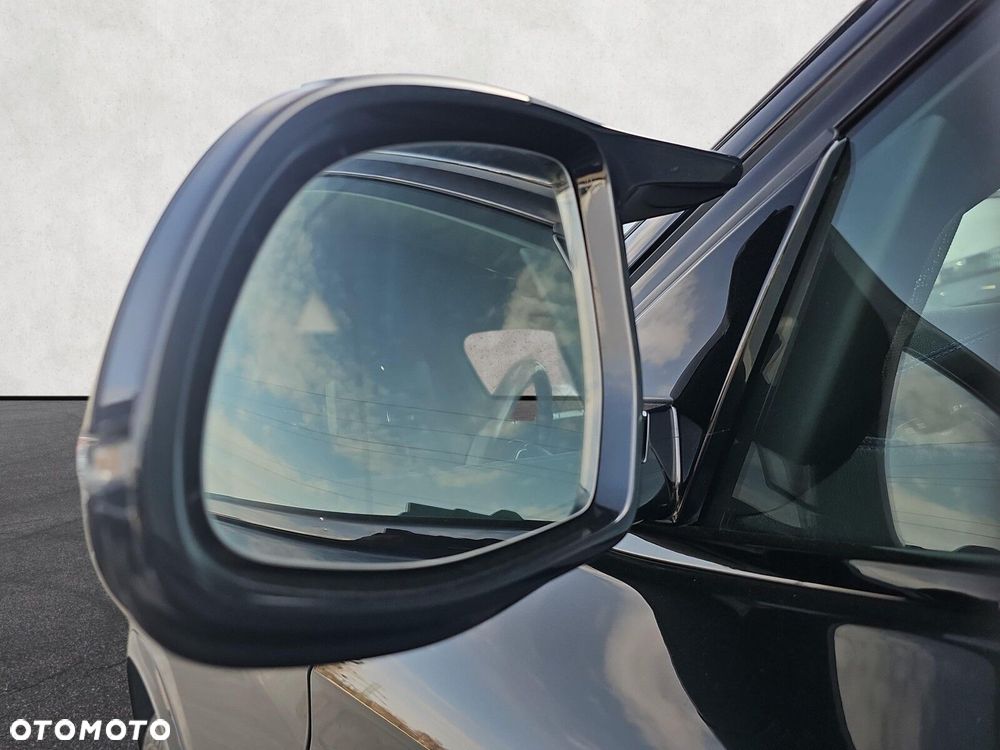 BMW X4 - 26