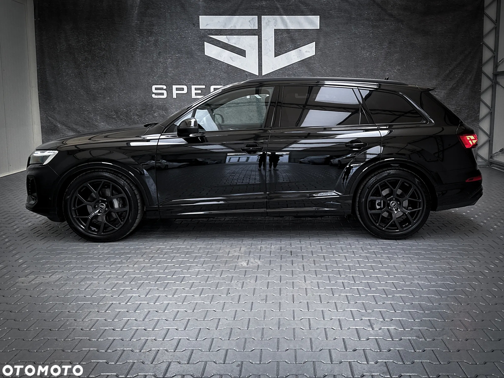 Audi Q7 - 7