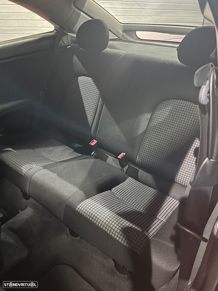 Mercedes-Benz C 180 - 11