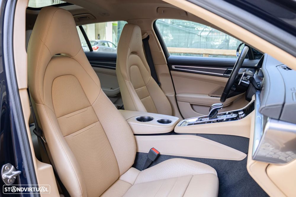 Porsche Panamera Sport Turismo 4 E-Hybrid Platinum Edition - 37