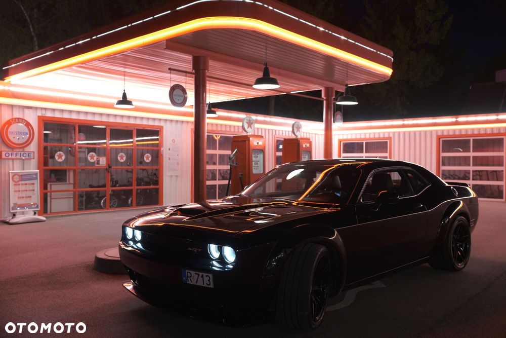 Dodge Challenger 6.2 Hellcat Widebody - 1