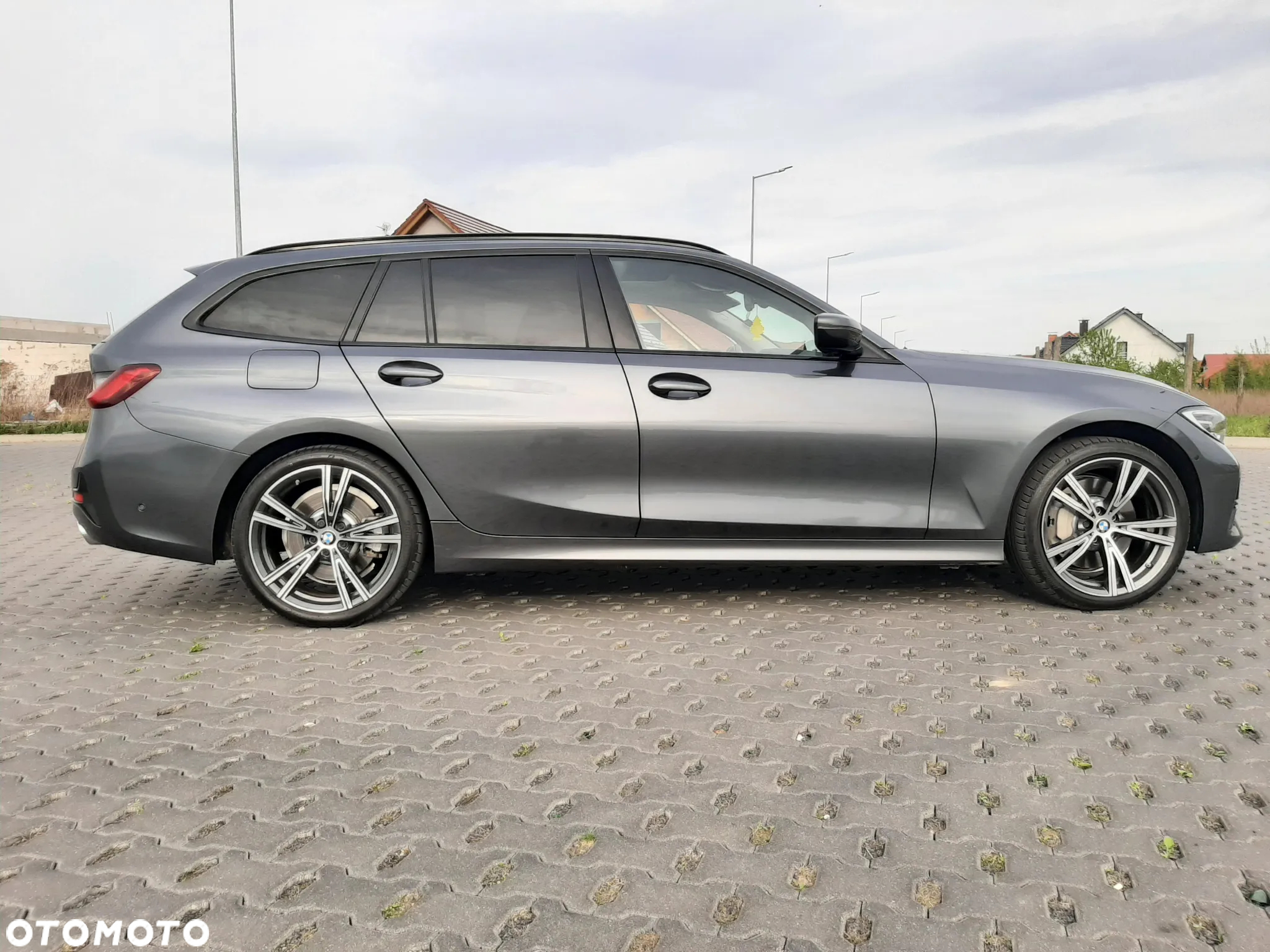 BMW Seria 3 330d Touring xDrive - 15