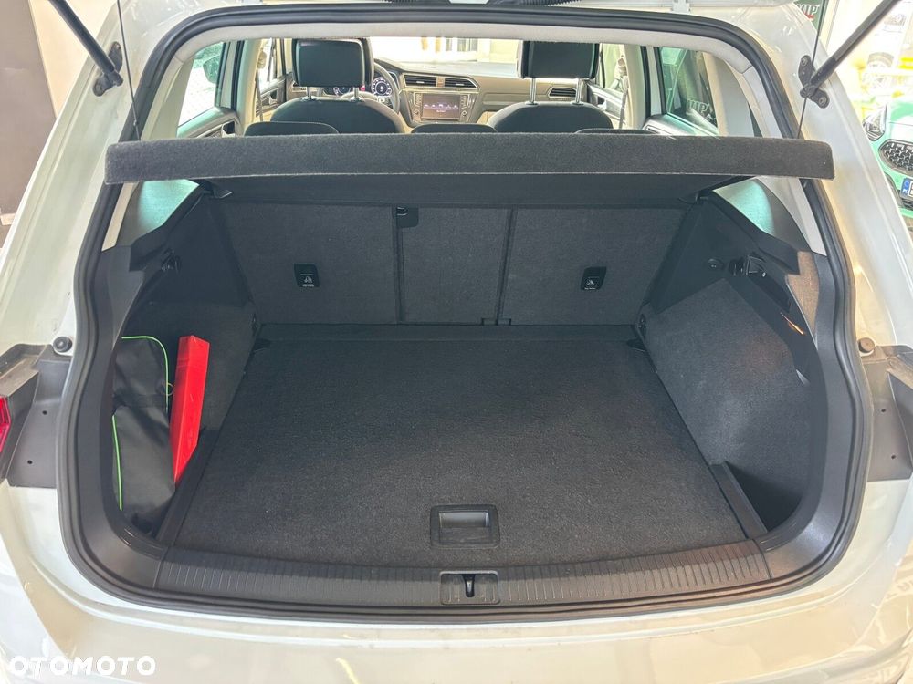 Volkswagen Tiguan - 34
